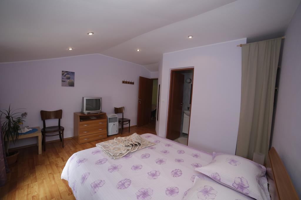 Pension Casa Anadam Băile Herculane 部屋 写真